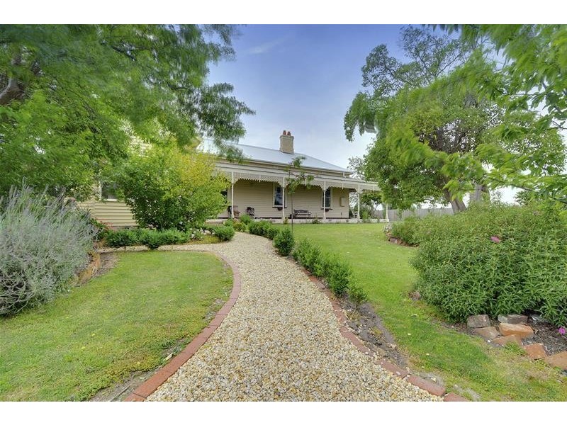 21 Hedges Avenue, Traralgon VIC 3844