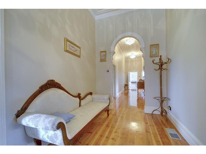 21 Hedges Avenue, Traralgon VIC 3844