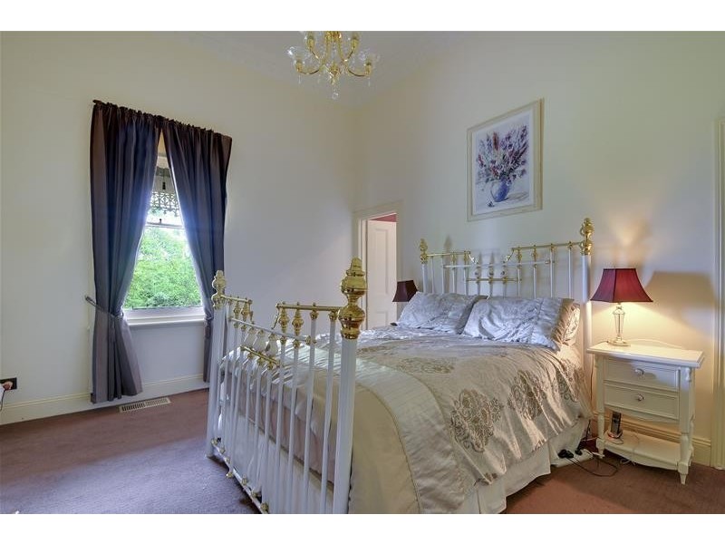 21 Hedges Avenue, Traralgon VIC 3844