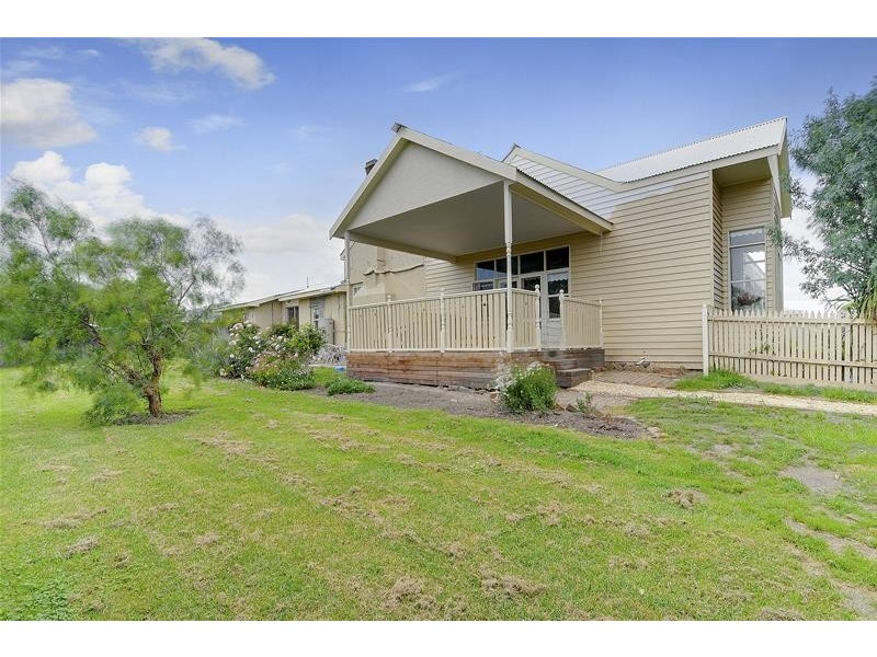 21 Hedges Avenue, Traralgon VIC 3844