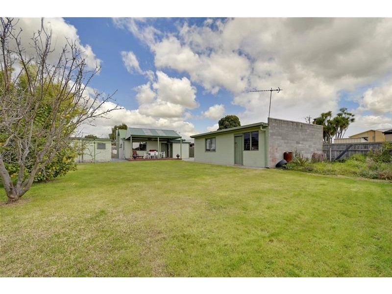 12 Neville Street, Traralgon VIC 3844