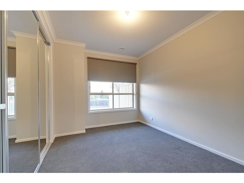11/5-13 Savige Street, Morwell VIC 3840