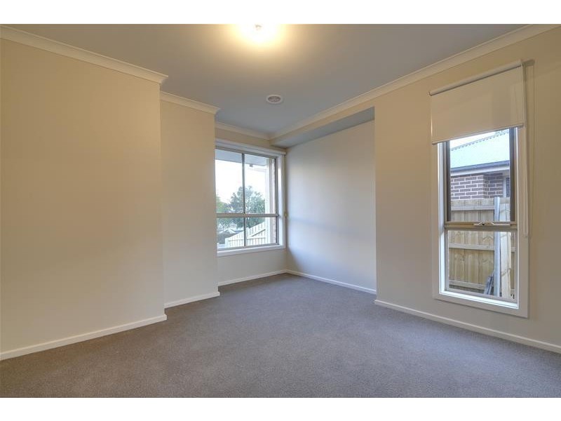 11/5-13 Savige Street, Morwell VIC 3840