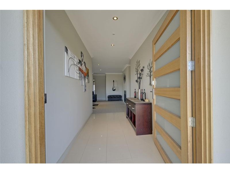 1 Hammersmith Circuit, Traralgon VIC 3844