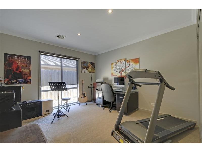 1 Hammersmith Circuit, Traralgon VIC 3844