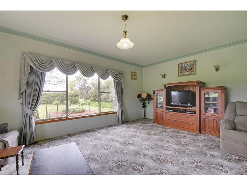 695 Traralgon Maffra Road, Glengarry VIC 3854
