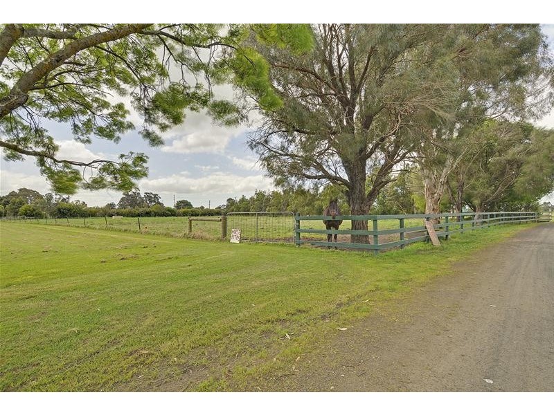 695 Traralgon Maffra Road, Glengarry VIC 3854