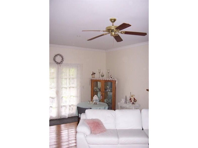 16 Polden Crescent, Morwell VIC 3840