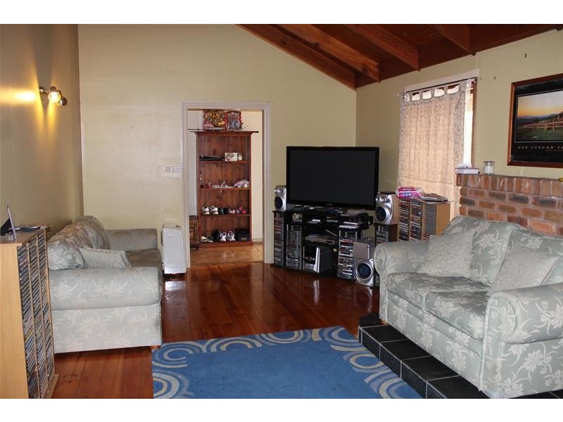 60 Traralgon Maffra Road, Glengarry VIC 3854