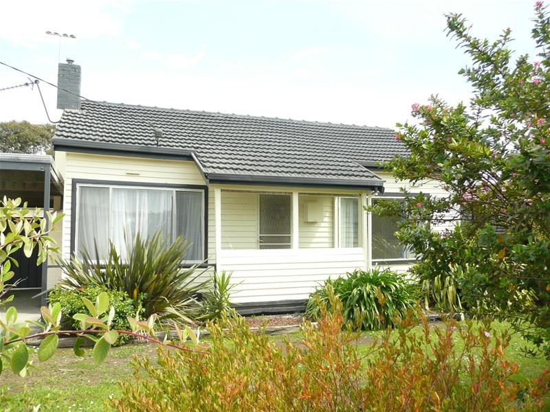 27 Gilmour Street, Traralgon VIC 3844