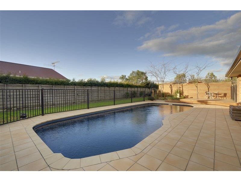 6 Lachlan Close, Traralgon VIC 3844