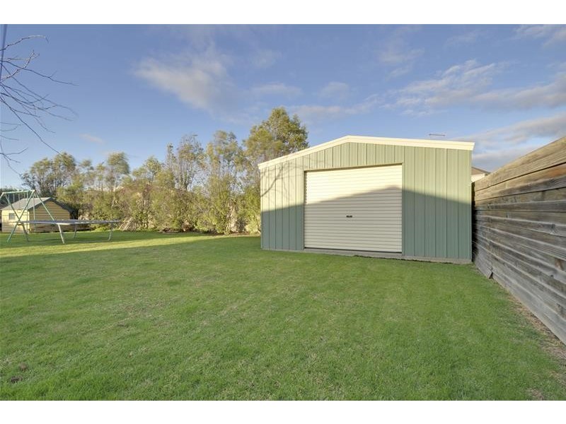 6 Lachlan Close, Traralgon VIC 3844