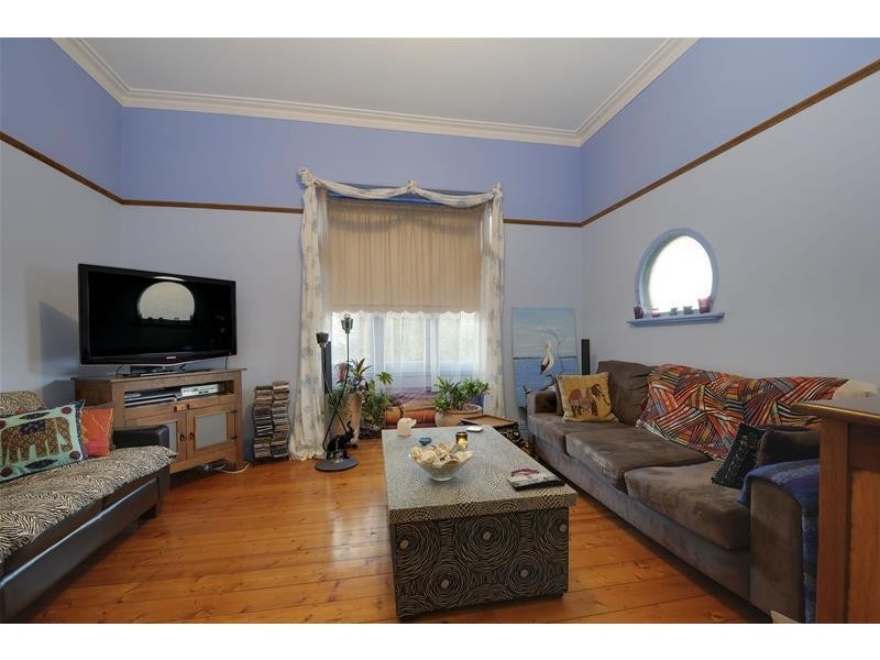 15 Railway Street, Cowwarr VIC 3857