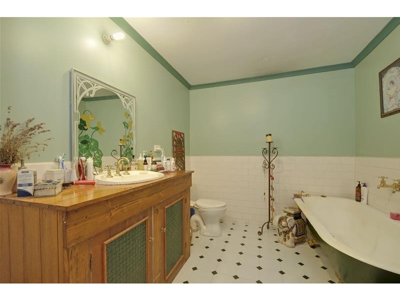 15 Railway Street, Cowwarr VIC 3857