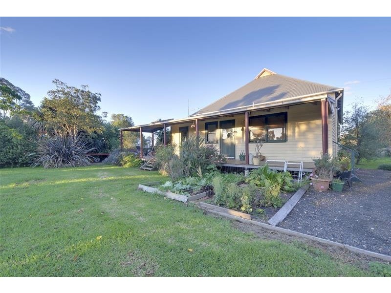 15 Railway Street, Cowwarr VIC 3857