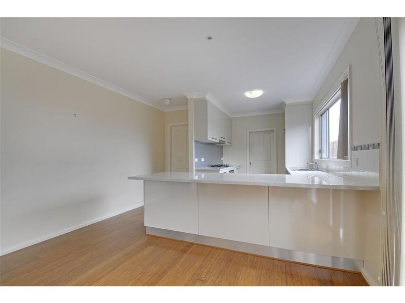 24 Roscommon Drive, Traralgon VIC 3844