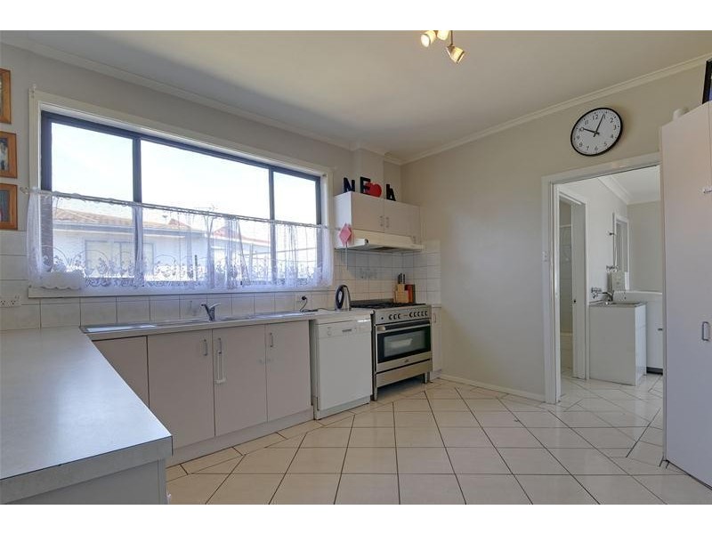 33 Hyland Street, Morwell VIC 3840