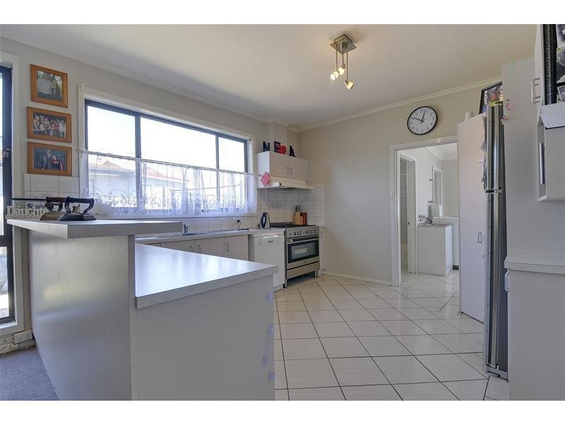 33 Hyland Street, Morwell VIC 3840