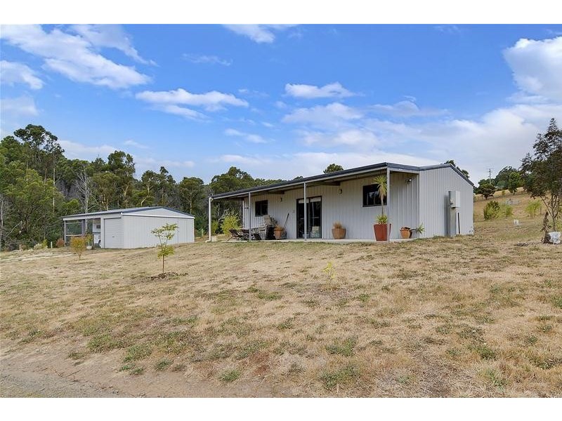 25 Factory Road, Callignee VIC 3844