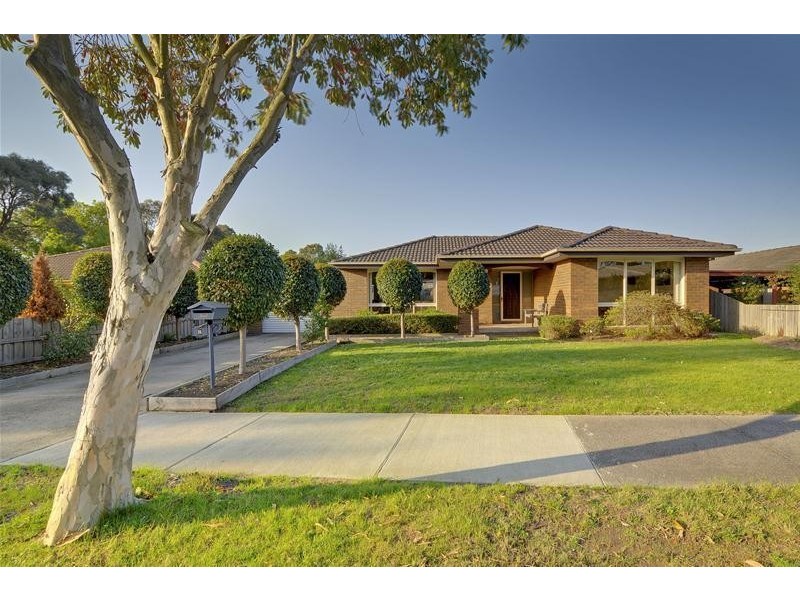 8 Sunset Place, Traralgon VIC 3844