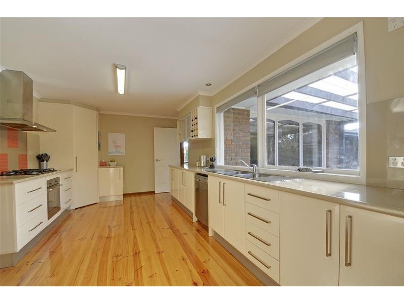 8 Sunset Place, Traralgon VIC 3844