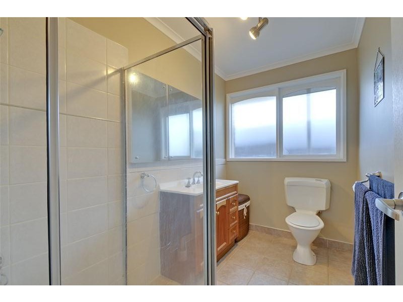 8 Sunset Place, Traralgon VIC 3844