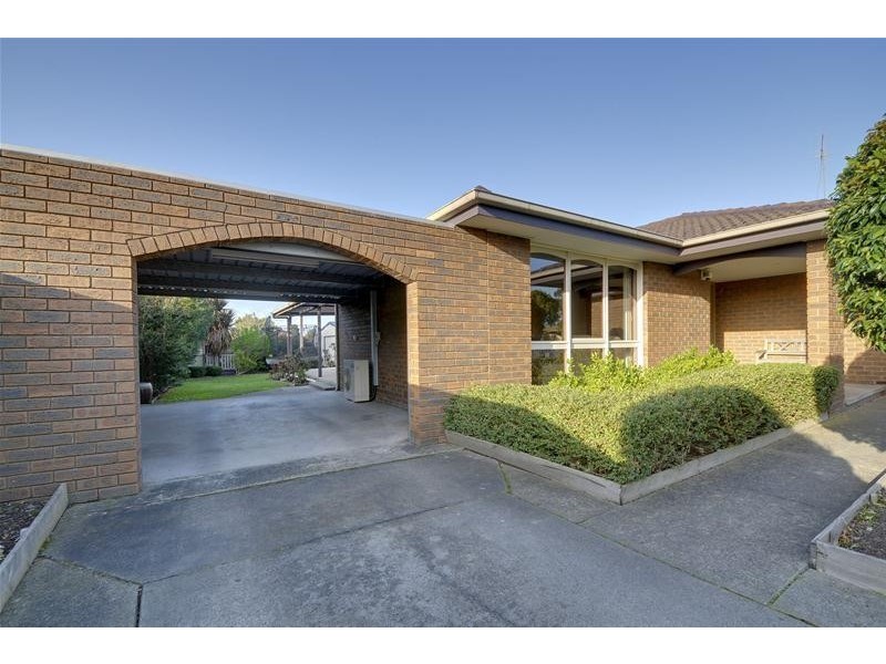 8 Sunset Place, Traralgon VIC 3844