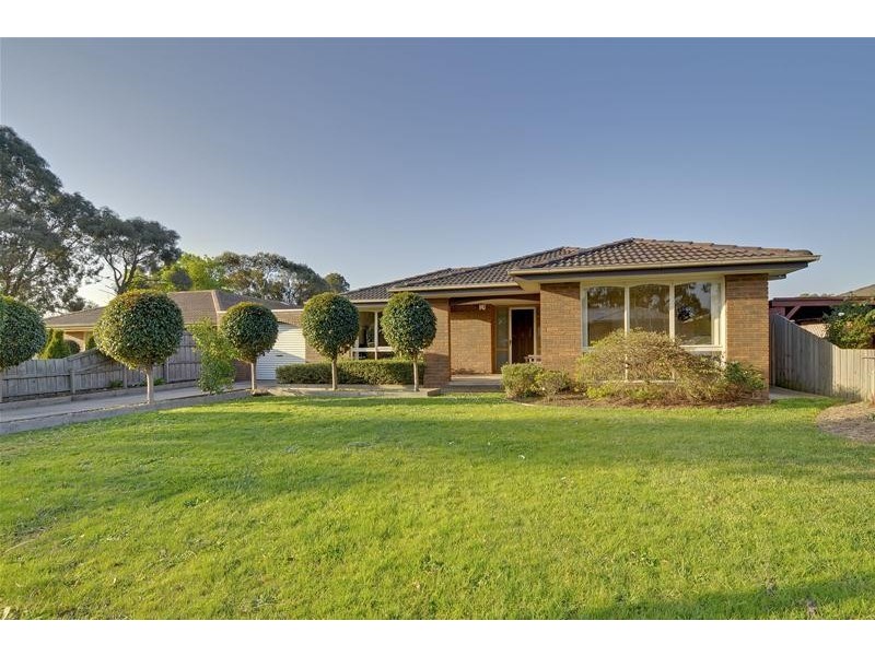 8 Sunset Place, Traralgon VIC 3844