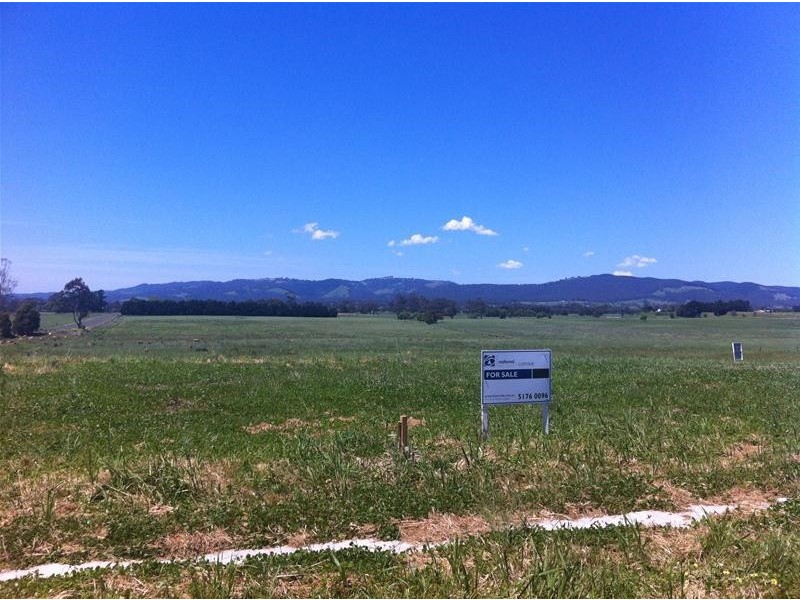 27 Warfe Way, Yinnar VIC 3869