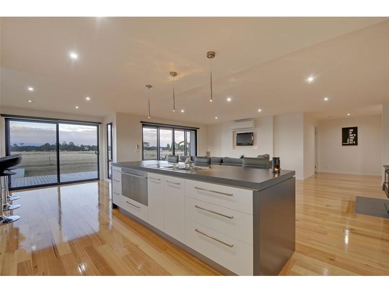 99 Shaws Lane, Rosedale VIC 3847