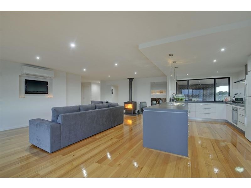 99 Shaws Lane, Rosedale VIC 3847