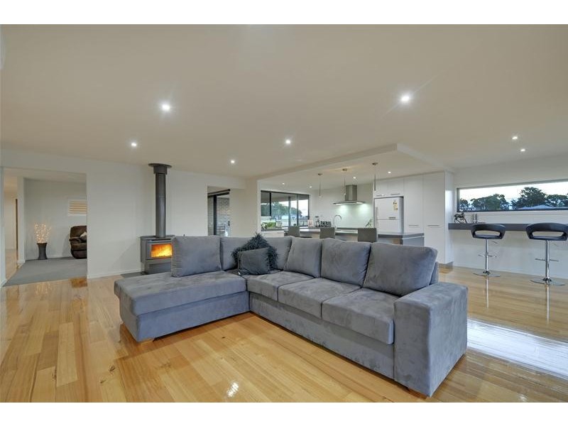 99 Shaws Lane, Rosedale VIC 3847