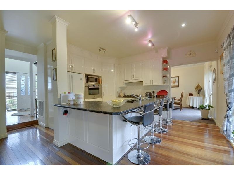 6 Chisholm Court, Traralgon VIC 3844