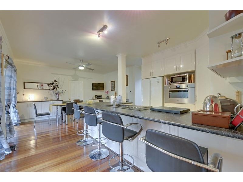 6 Chisholm Court, Traralgon VIC 3844