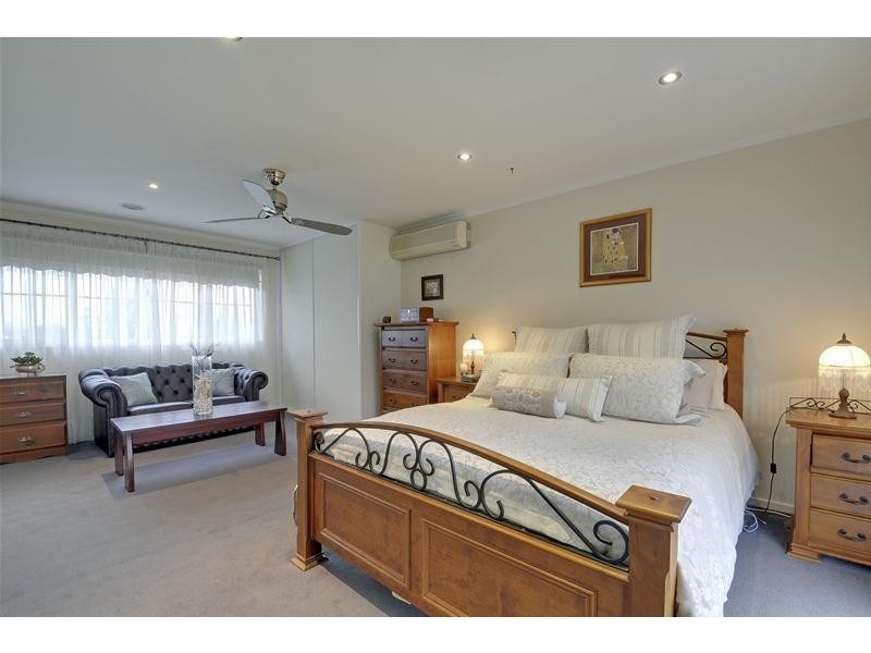 6 Chisholm Court, Traralgon VIC 3844