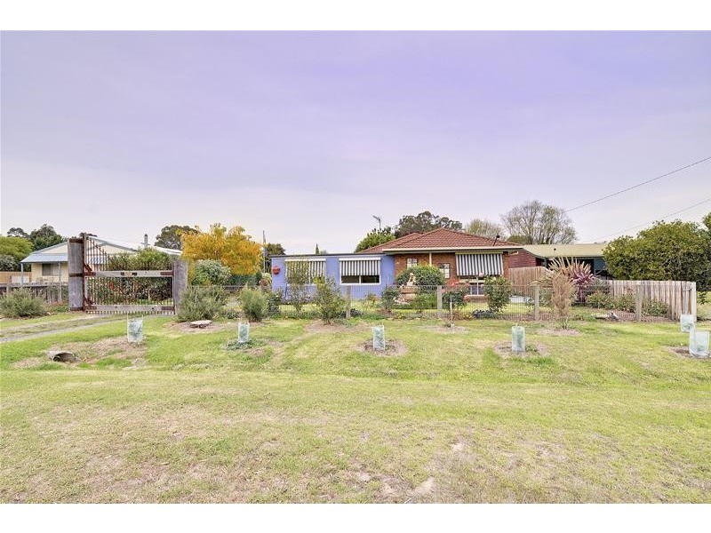 20 King Street, Toongabbie VIC 3856