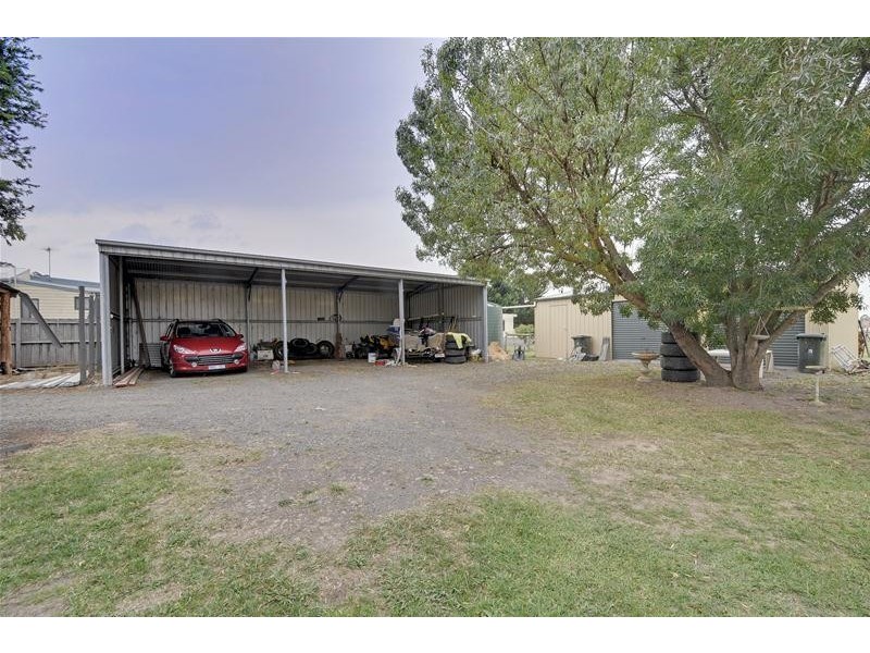 20 King Street, Toongabbie VIC 3856