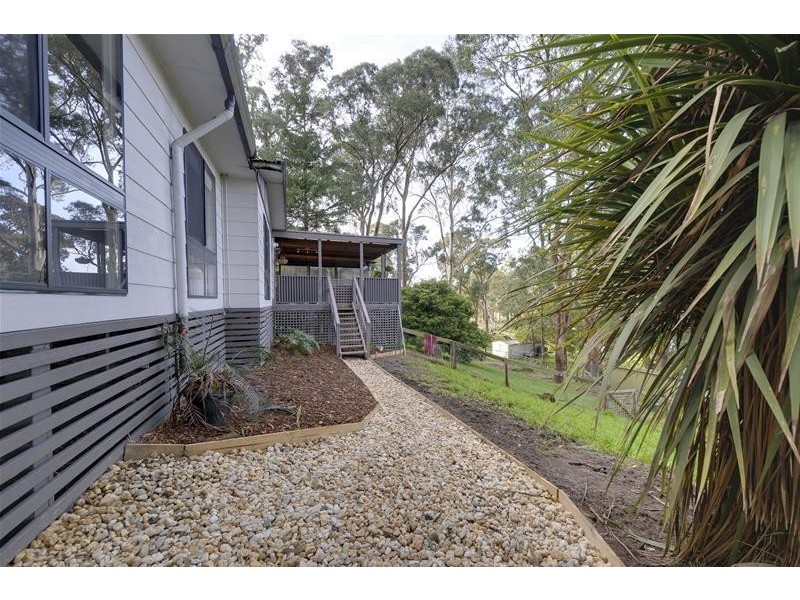 4 Gilmours Road, Tyers VIC 3844