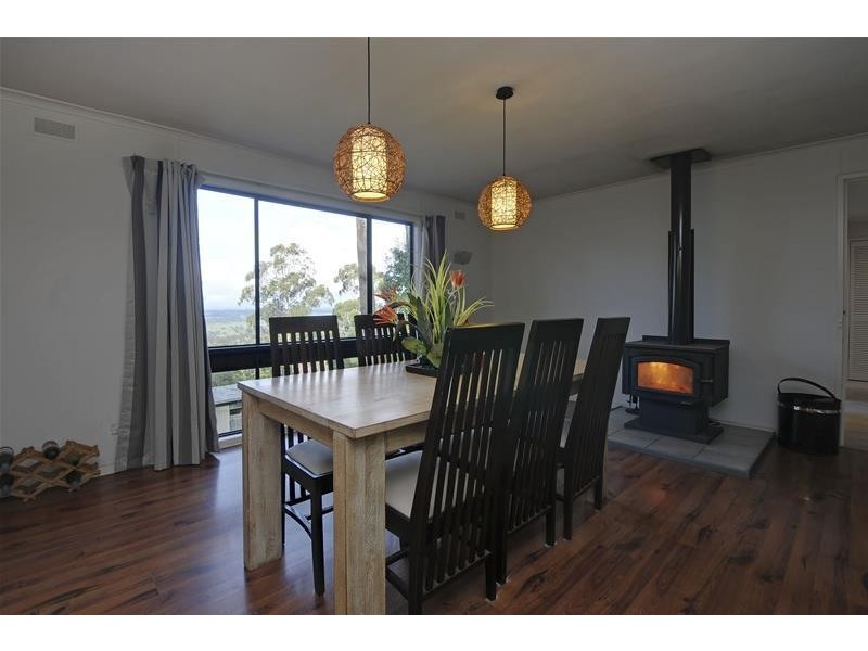 4 Gilmours Road, Tyers VIC 3844