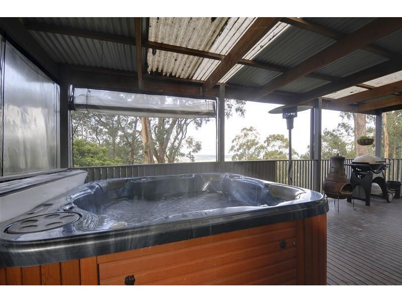 4 Gilmours Road, Tyers VIC 3844