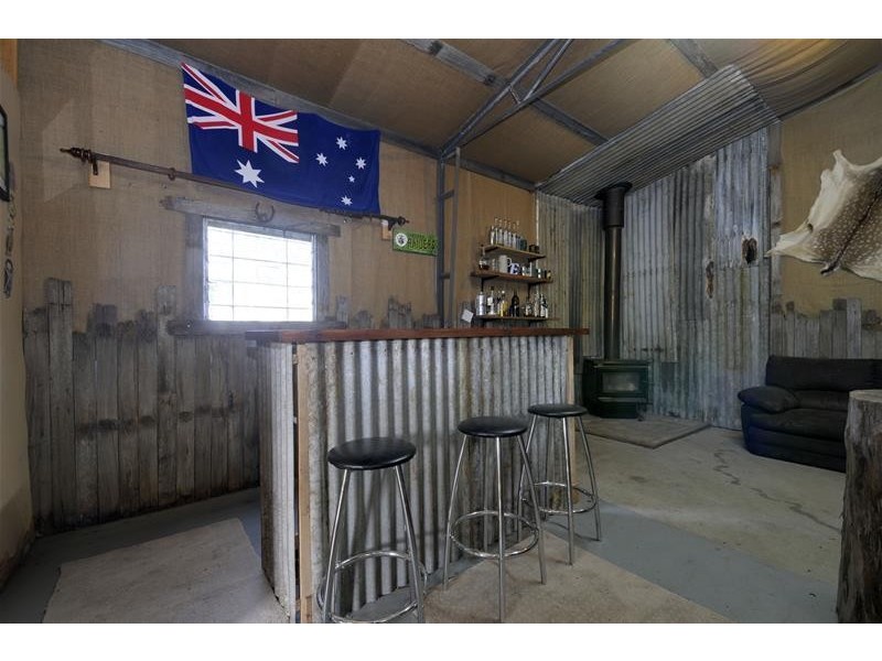 4 Gilmours Road, Tyers VIC 3844