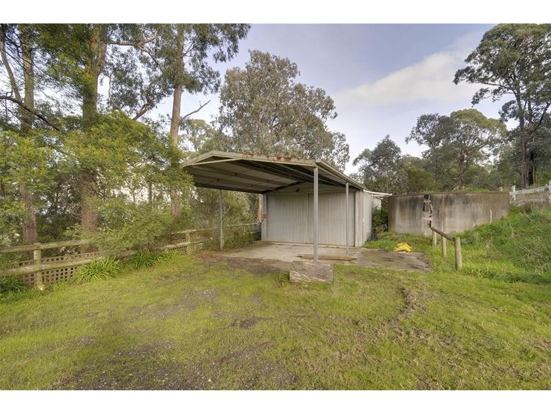 4 Gilmours Road, Tyers VIC 3844