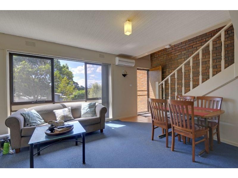 2/15 Roseneath Street, Traralgon VIC 3844