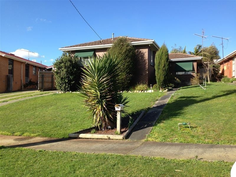 10 Blackwood Crescent, Churchill VIC 3842