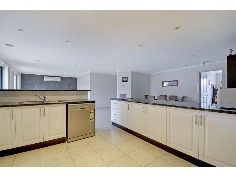 1 Victoria Court, Traralgon VIC 3844