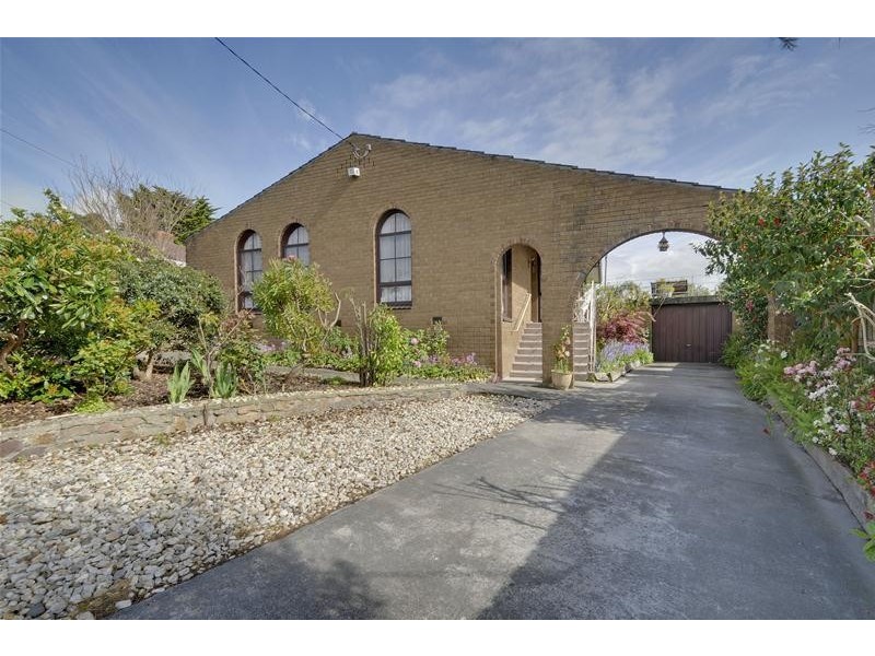 9 Wicks Crescent, Morwell VIC 3840