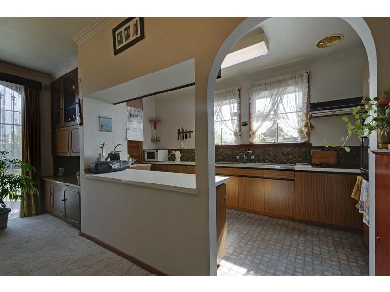 9 Wicks Crescent, Morwell VIC 3840