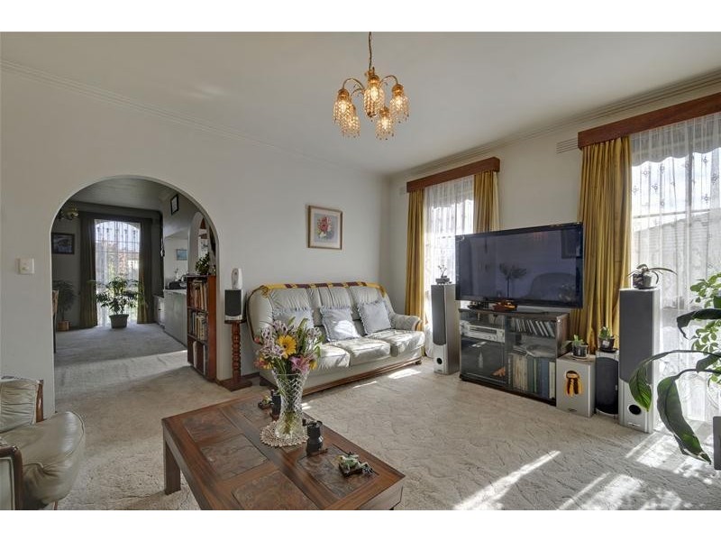 9 Wicks Crescent, Morwell VIC 3840