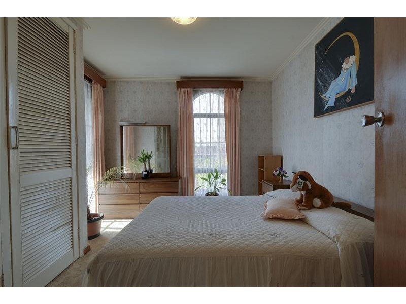 9 Wicks Crescent, Morwell VIC 3840