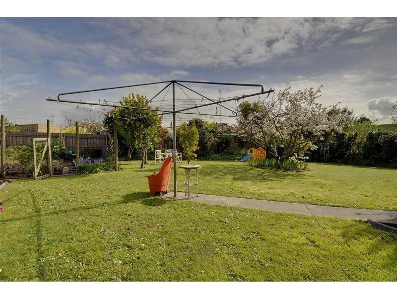 9 Wicks Crescent, Morwell VIC 3840